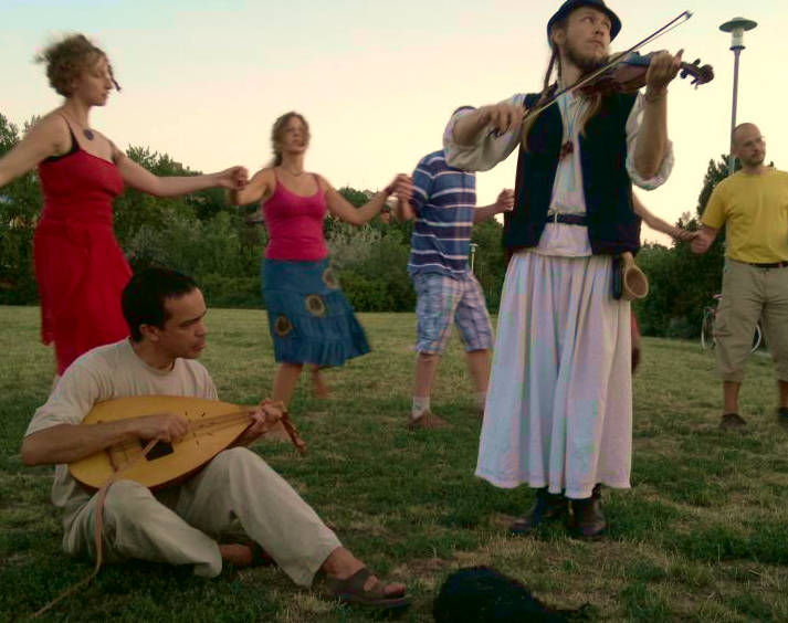 Święto tańca już w&nbsp;niedzielę 19.01 w&nbsp;duchu głębokiej ekologii z&nbsp;Fundacją Aeris Futuro