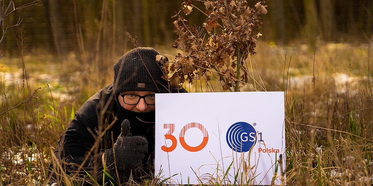 Sadzimy_drzewa_GS1-Fundacja_Aeris_Futuro