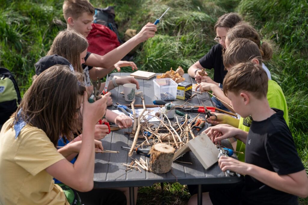 Czasnalas-Caterpillar Foundation-Toszek_1500szt