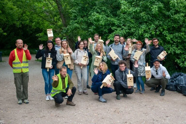 Arval - sprzątanie brzegów Wisły